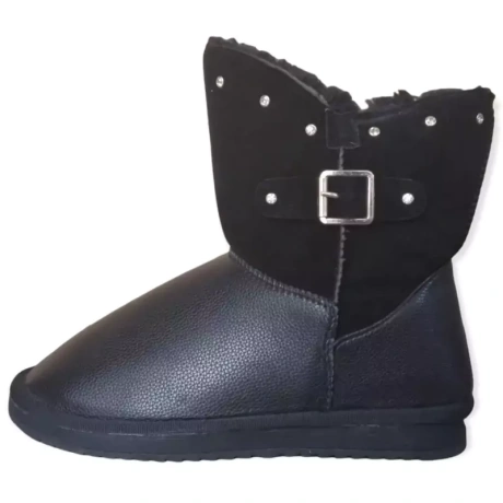 UGG stiilis poolsaapad 